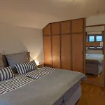 Freistehendes Haus - Garten - Netflix - Stellplatz - 30 Minuten Zum Chiemsee Tatil Evi *